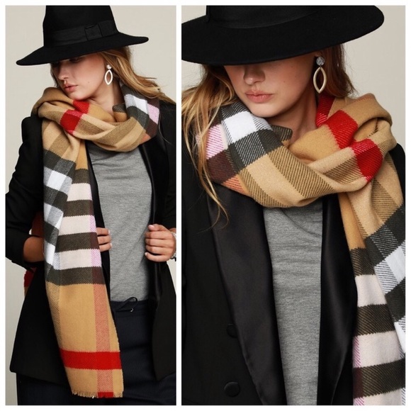 Accessories - ✨SALE✨LAST1✨5⭐️NEW CHIC TAN PLAID WRAP SHAWL SCARF